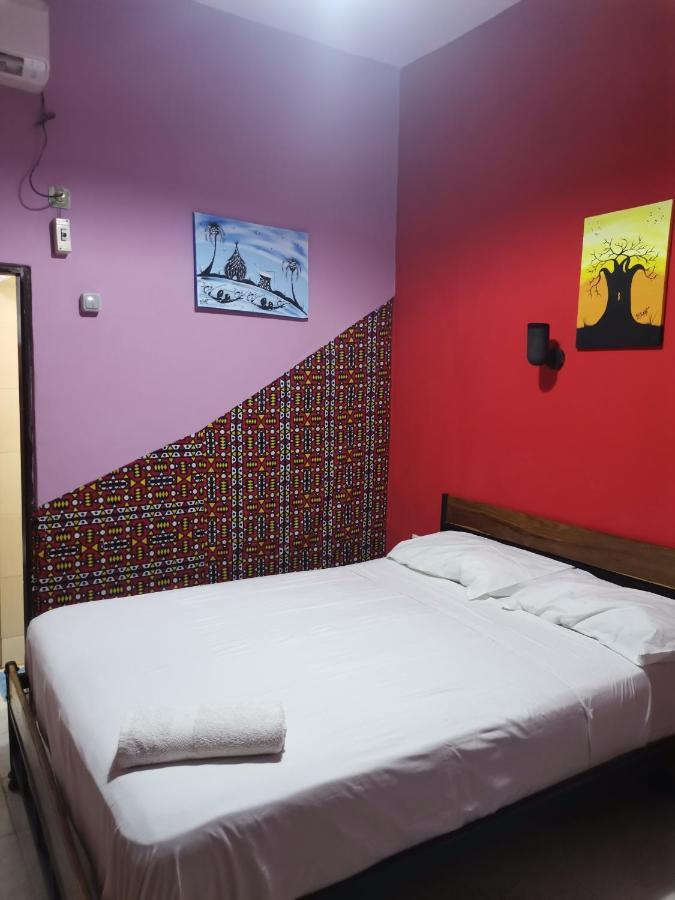 Hotel Badinca Alojamento Low Cost In Bissau Avenida Francisco Mendes Экстерьер фото